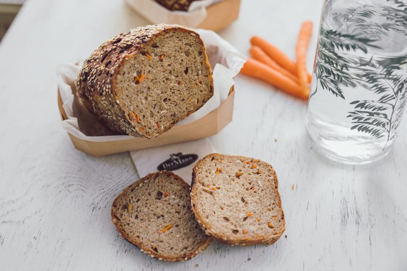 Karottenbrot - Bäckerei Der Mann