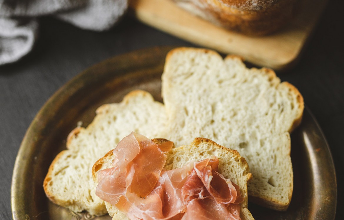 100% Dinkelbrot hell - Bäckerei Der Mann